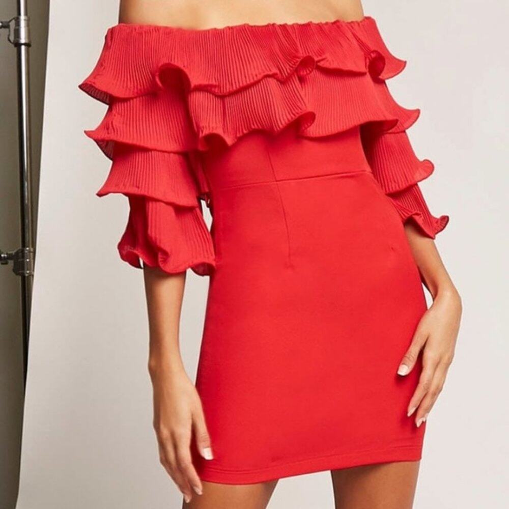 Tea n Cup Ruffle Off Shoulder Mini Dress L Tiered Pleated Sheath Party‎ Red NWT